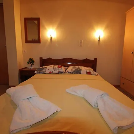White House Pagoi Apartment Agios Georgios Pagon